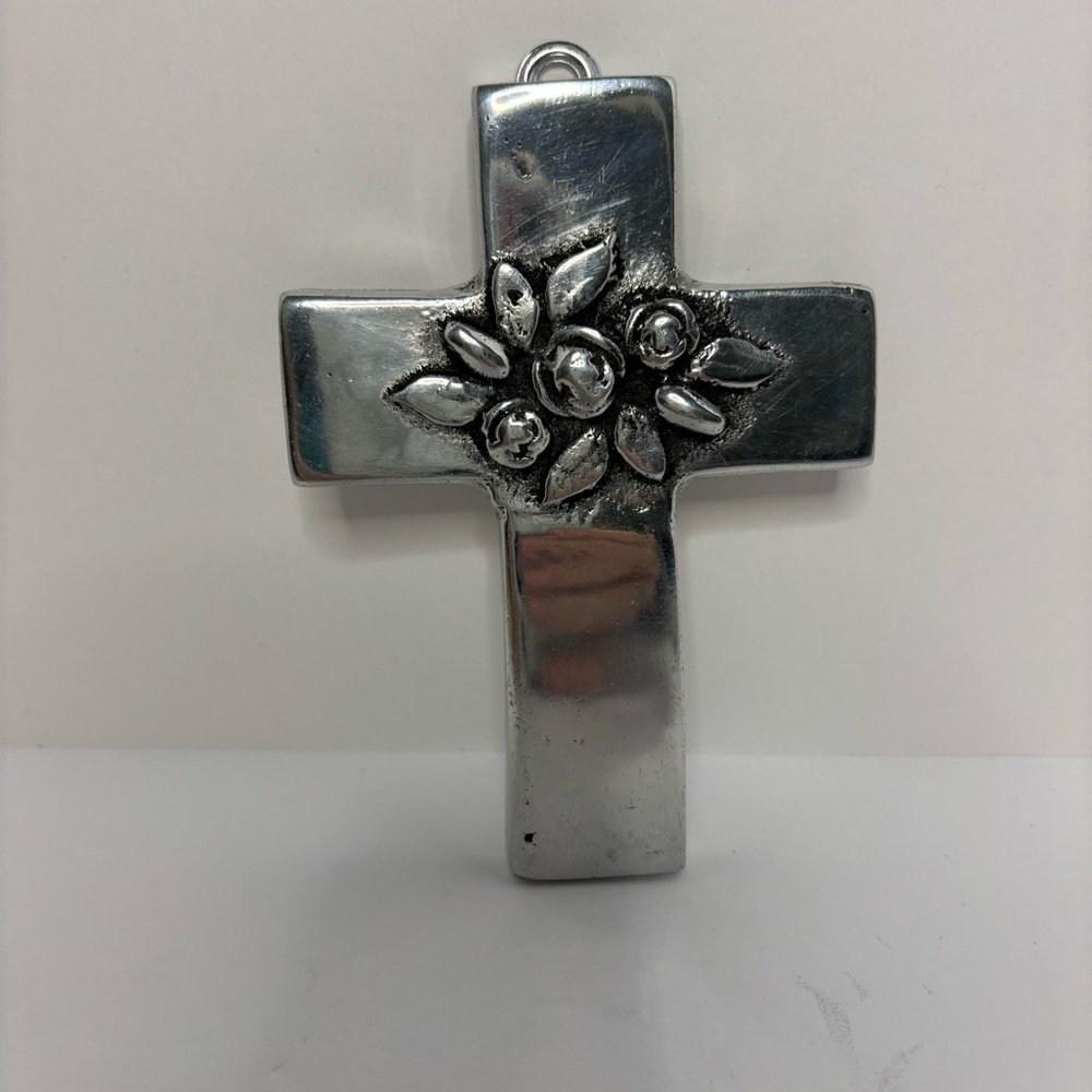 Gretchen Collections Wall Decor Pewter Cross with Floral Design